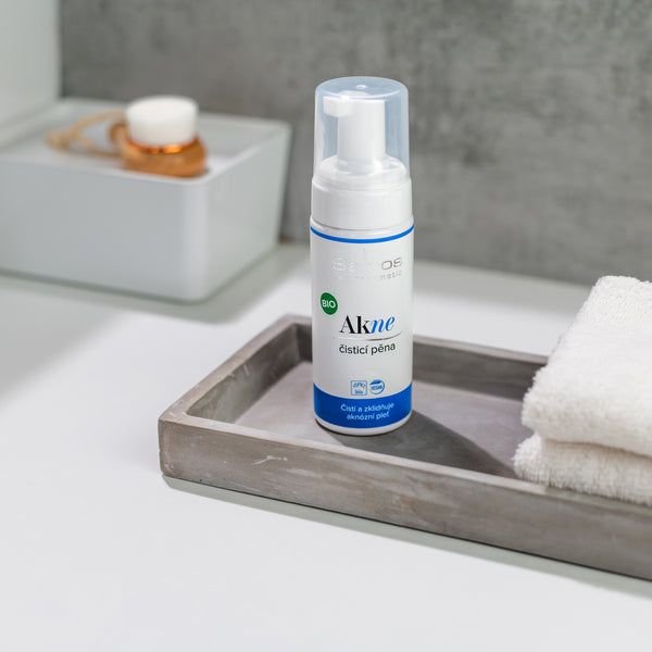 Saloos Čistiaca pena na problematickú pleť Akné <tc>BIO</tc> (150 ml)
