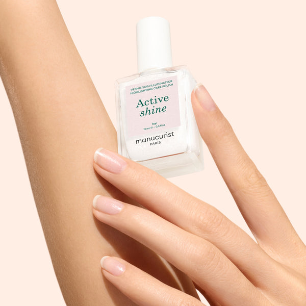 Manucurist Green Pečující schnoucí lak na nehty Active Shine - Icy (15 ml)