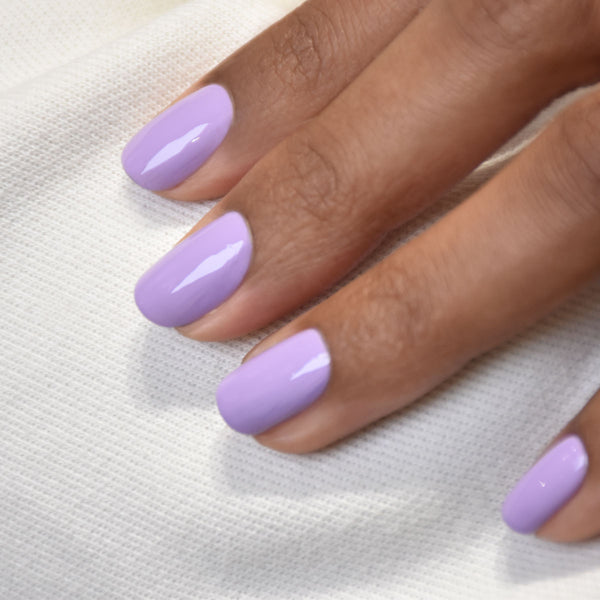 Manucurist Green schnoucí lak na nehty - Lisa Lilas (15 ml)