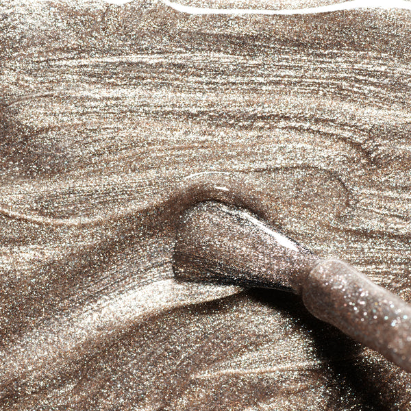 Manucurist Green schnoucí lak na nehty - Metallic (15 ml)