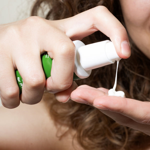 Uoga Uoga Pleťový krém I Am No Sweetie s tea tree a tamanu BIO (30 ml)