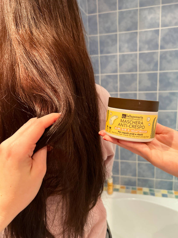 laSaponaria Maska proti krepatění vlasů s aloe vera a kyselinou hyaluronovou (200 ml)