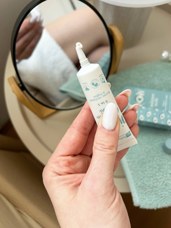 laSaponaria Kontúrovací očný krém 3 v 1 <tc>BIO</tc> (15 ml)