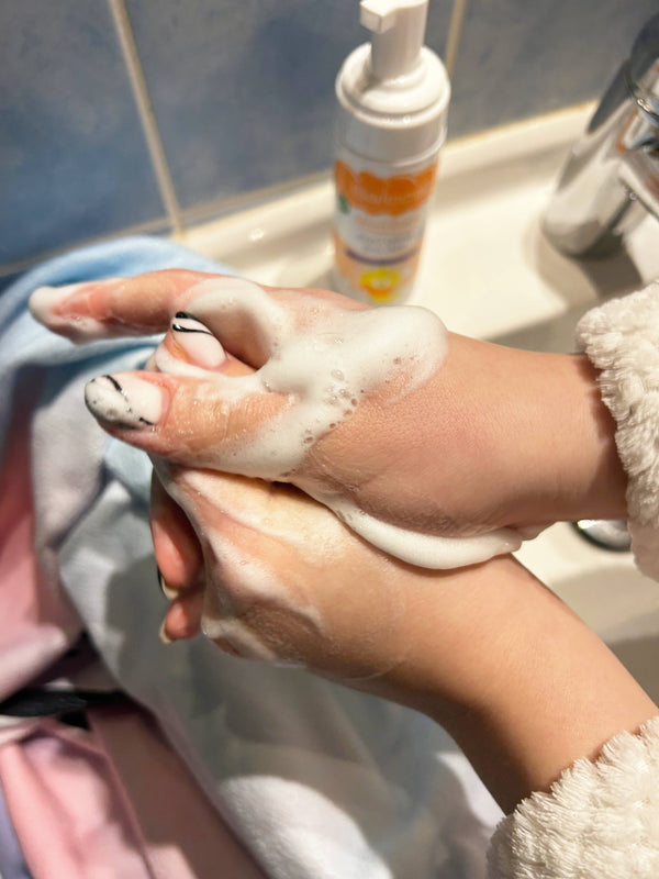 Saloos Nechtík lekársky na umývanie tela a vlasov pre deti <tc>BIO</tc> (150 ml)