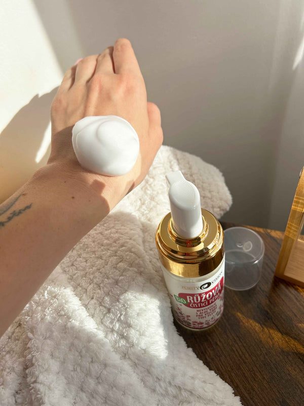 Purity Vision Růžová čisticí pěna BIO (90 ml)