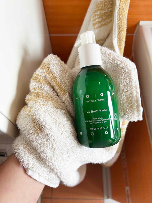 Uoga Uoga Pleťový čisticí gel My Best Friend s tea tree a tamanu BIO (250 ml)