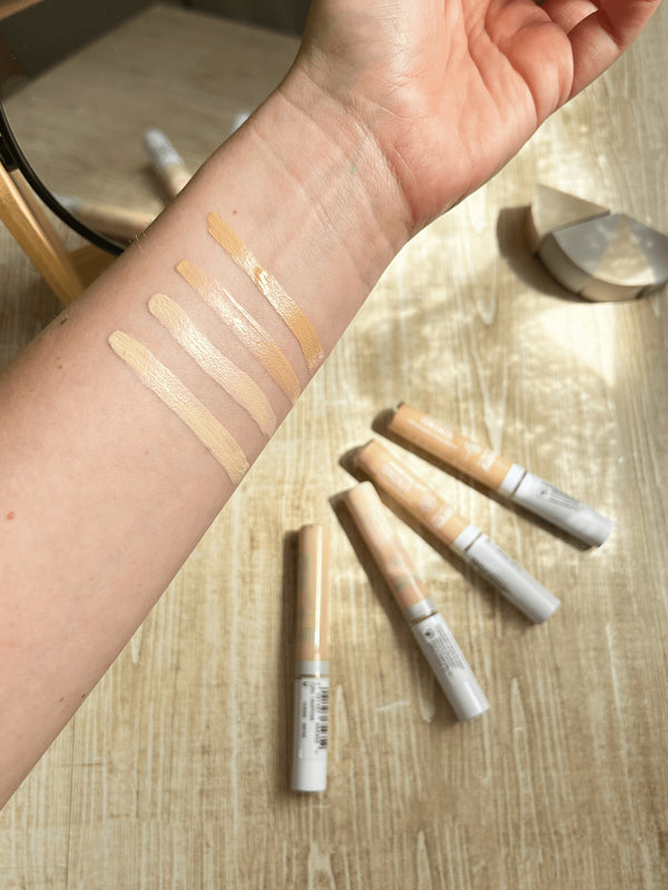 Lavera Rozjasňující tekutý korektor (5,5 ml)