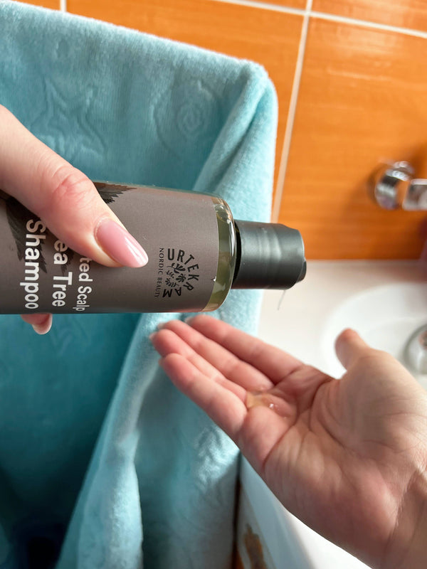 Urtekram Šampón s čajovníkom na podráždené vlasy. koža <tc>BIO</tc>