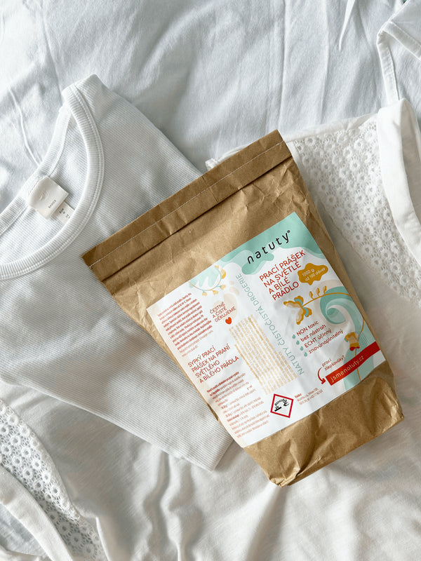 Natuty Prací prášok na biele a svetlé oblečenie (1 kg)