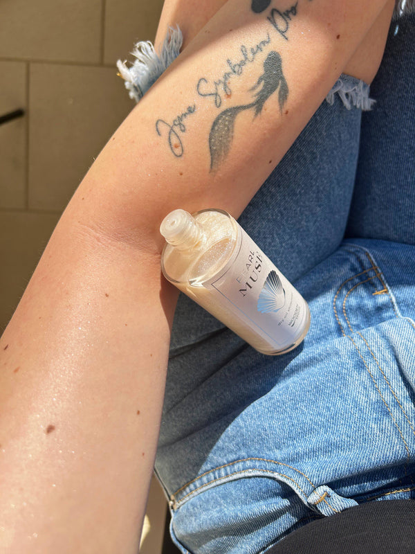 Drevená lyžička Glitter Dry Oil Pearl Muse <tc>BIO</tc> (100 ml)