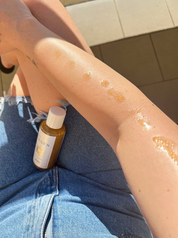 Drevená lyžička Glitter Dry Oil Golden Venus <tc>BIO</tc> (100 ml)