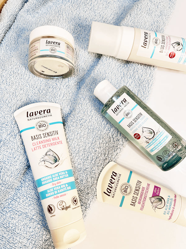 Lavera Basis Sensitive Upokojujúci hydratačný krém bez parfumu <tc>BIO</tc> - nočný (50 ml)