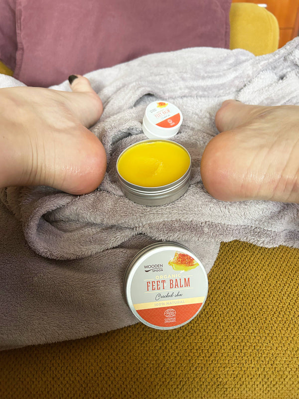 Drevená lyžička Balzam na nohy "popraskaná pokožka" <tc>BIO</tc>