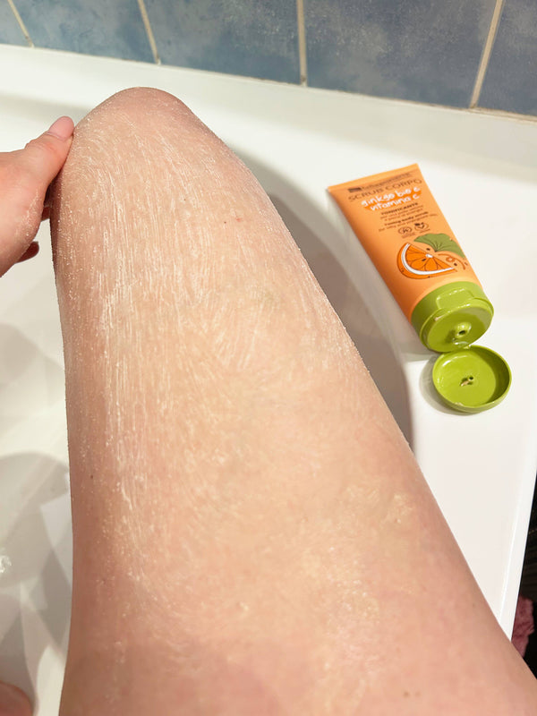 laSaponaria Tělový peeling s BIO ginkgo bilobou a vit. C