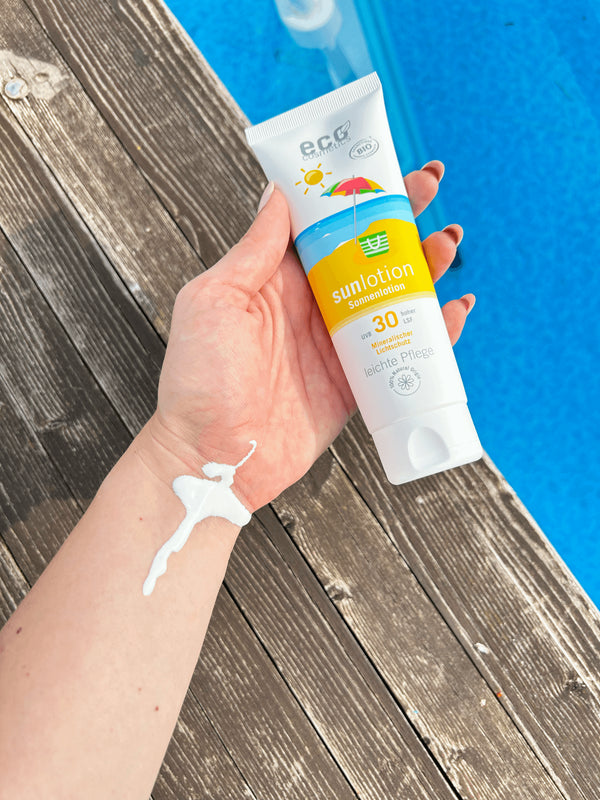 Eco Cosmetics Opalovací mléko SPF 30 BIO (125 ml)