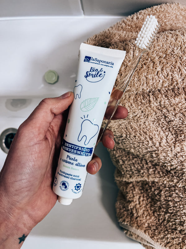 laSaponaria Bieliaca zubná pasta WonderWhite - mäta a aktívne uhlie <tc>BIO</tc> (75 ml)