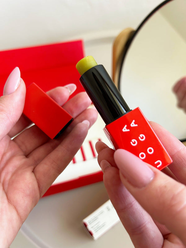 Uoga Uoga Balzám na rty Matchaberry (4 g)