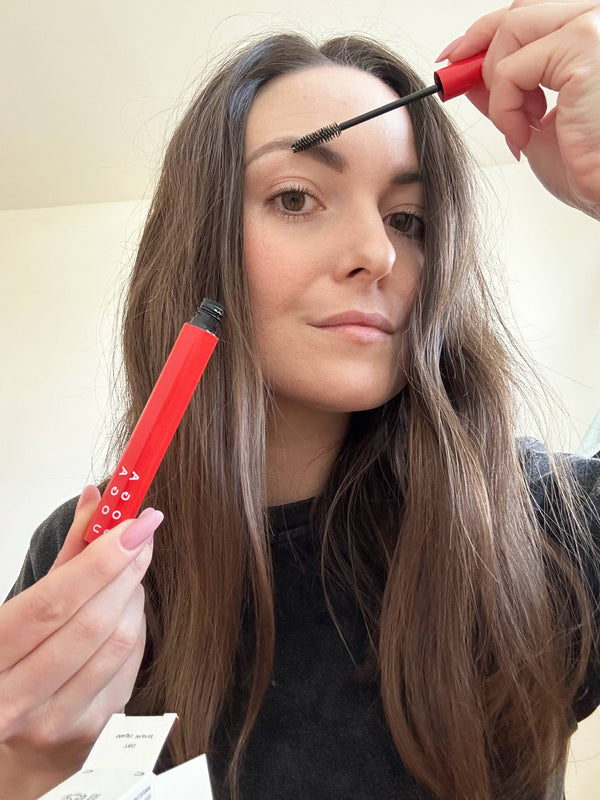 Uoga Uoga Vyživující sérum na řasy a obočí BIO (8 ml) - Magic Wand