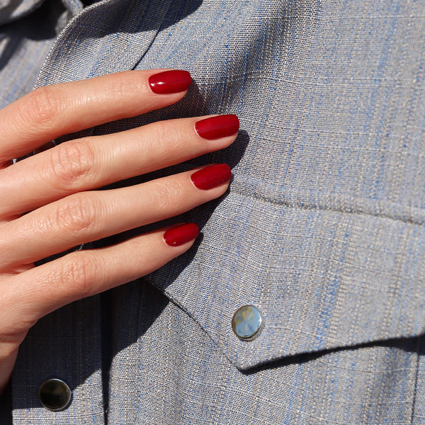 Manucurist Zelený lak na nechty - Dark Pansy (15 ml)