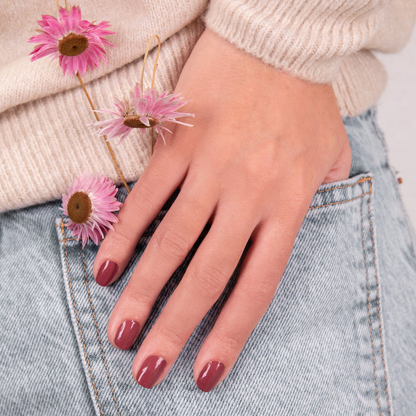 Manucurist Zelený lak na nechty - Victoria Plum (15 ml)