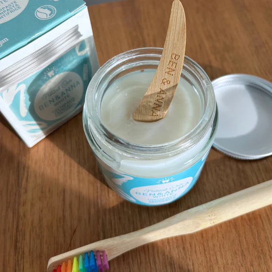 Zubná pasta Ben & Anna proti zafarbeniu (100 ml)