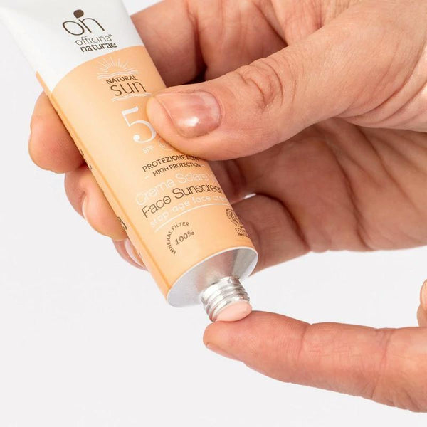 Officina Naturae Opalovací krém na obličej SPF 50 - zpevňující (30 ml) - II. jakost