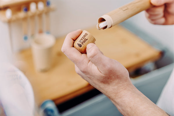 Štetec Hydrophil Bamboo (stredný) - červený