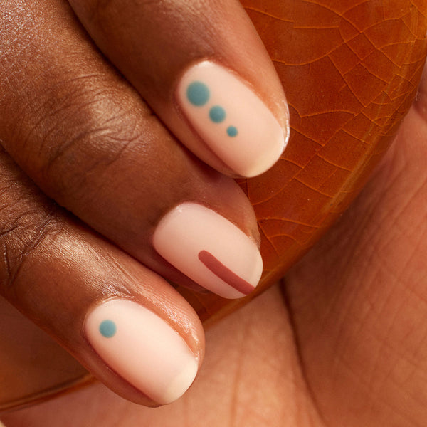 Manucurist Green Flash LED gel lak na nehty - Sauge (15 ml)