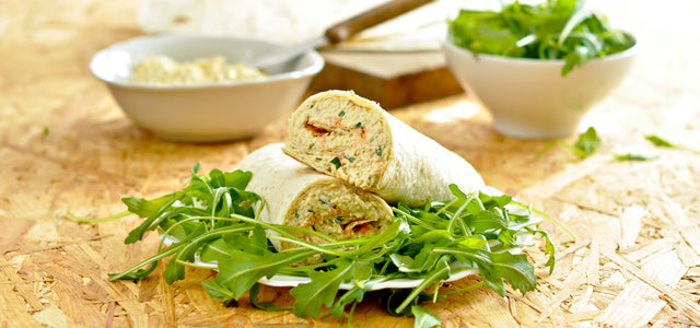 Wrap s drožďovou pomazánkou a ptačincem