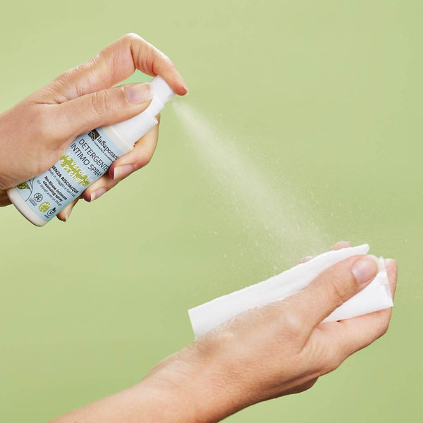 laSaponaria Intimní sprej bezoplachový se zeleným čajem BIO (50 ml)