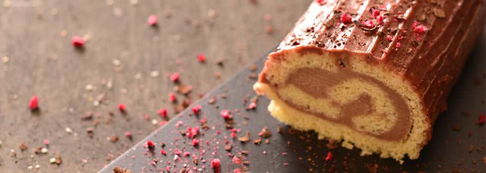 Roláda s tahini krémem a polevou