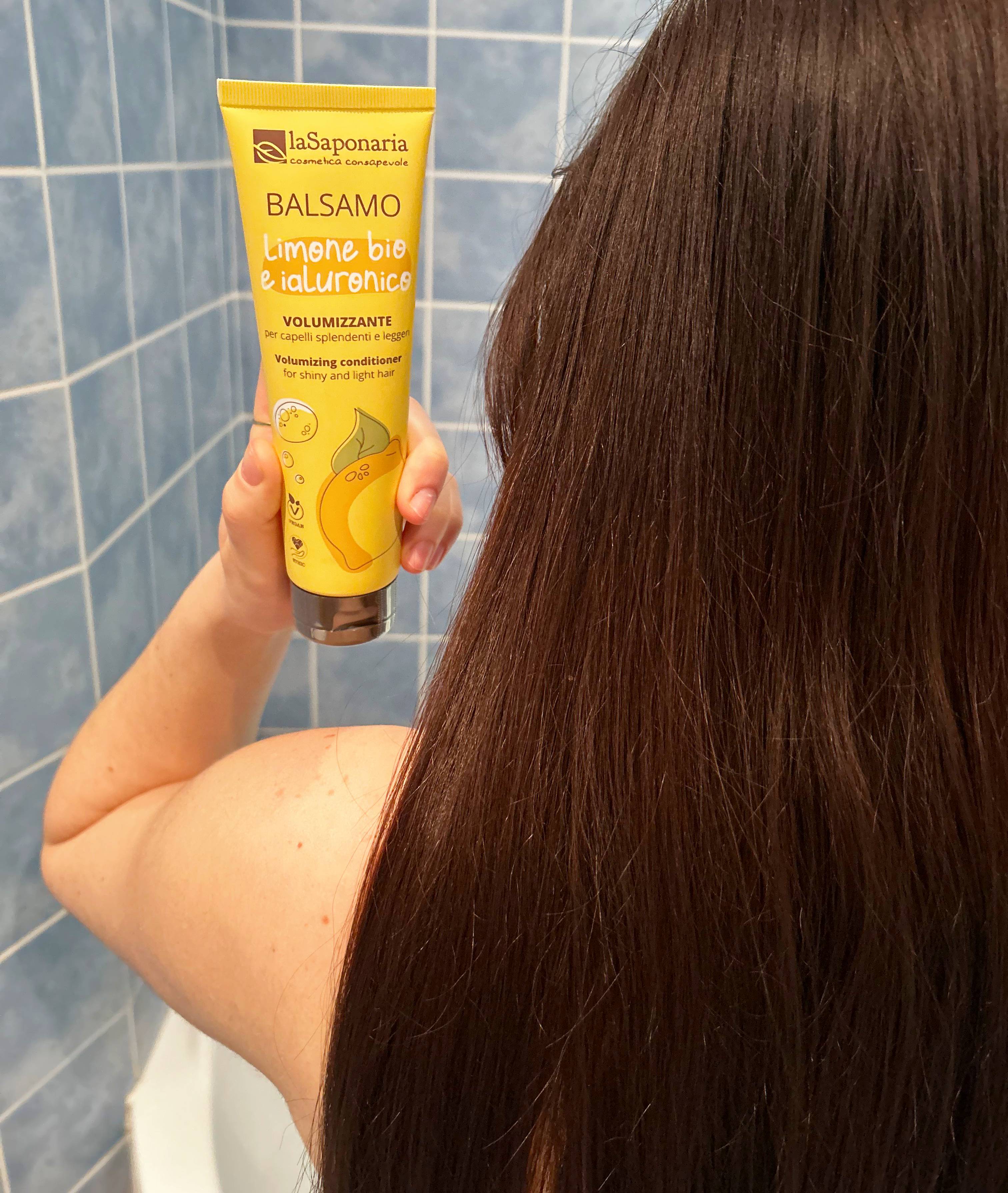 laSaponaria Lehký kondicionér pro objem vlasů s citronem a kyselinou hyaluronovou (150 ml)