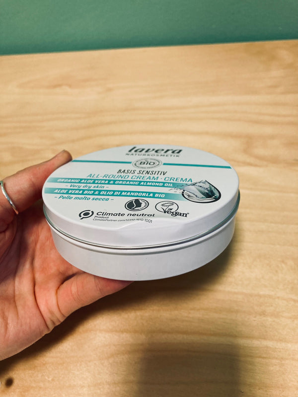 Lavera Basis Sensitive univerzálny krém <tc>BIO</tc> (150 ml) - II. kvalita