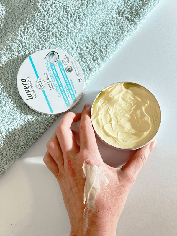 Lavera Basis Sensitive univerzálny krém <tc>BIO</tc> (150 ml) - II. kvalita