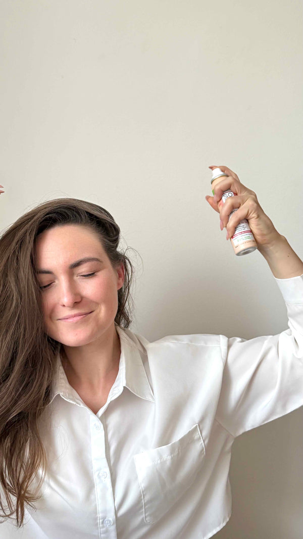 SO’BiO étic Jemný suchý šampon ve spreji pro citlivou pokožku hlavy BIO (100 ml)