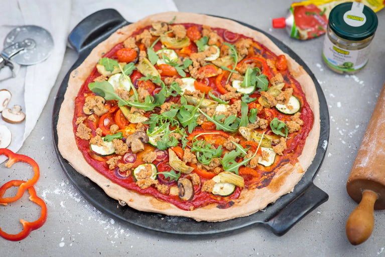 Pizza s cuketou a artyčoky