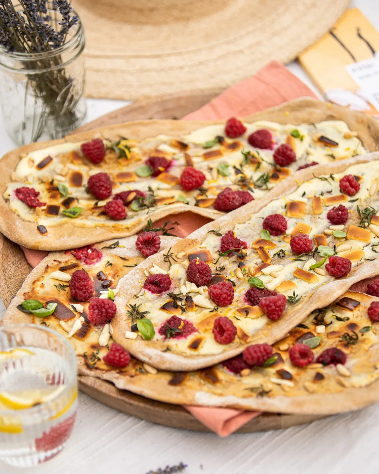 Sladký flammkuchen s bílou čokoládou