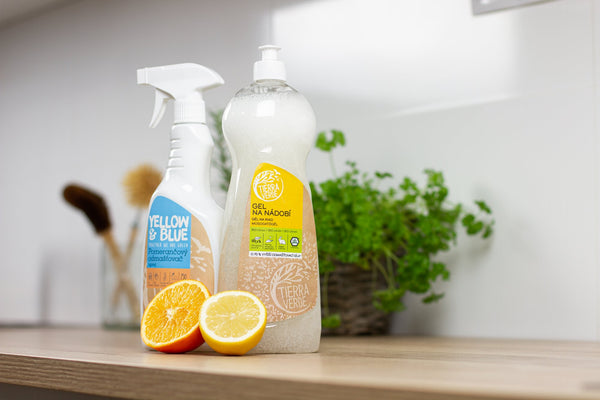 Tierra Verde Gél na umývanie riadu s <tc>BIO</tc>citrónovou silicou (1 l) - II. kvalita