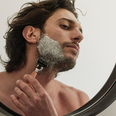 Mydlo na holenie pre mužov Officina Naturae N°06 (50 g)